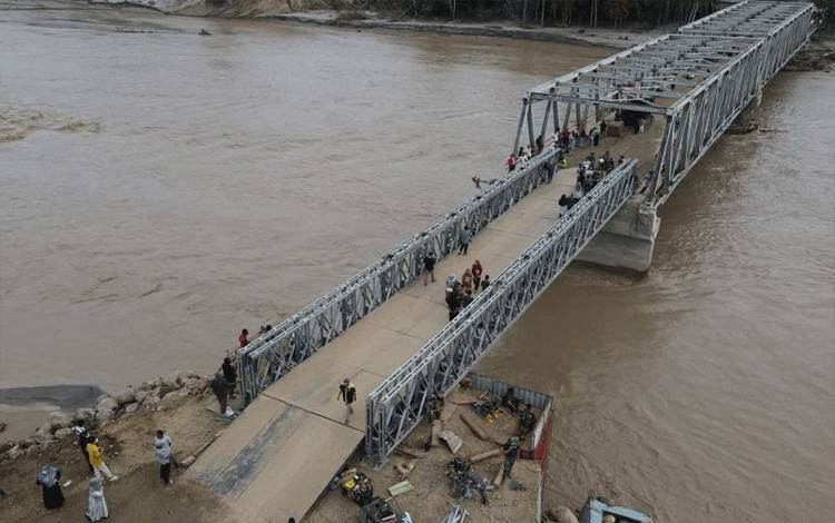 TNI Selesaikan Pembangunan Tujuh Jembatan di Lokasi Bencana Sumatera