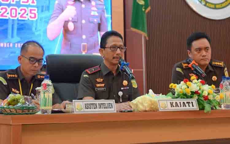 Kejati Kalteng Periksa Mantan Kepala DPMPTSP sebagai Saksi Dugaan Korupsi Tambang Zirkon