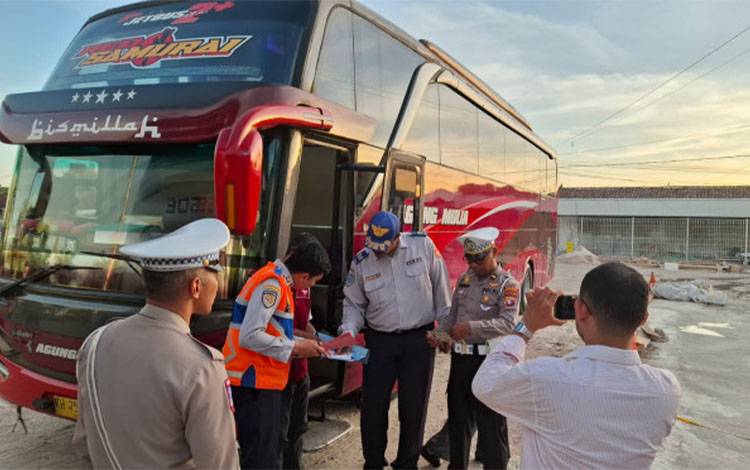 Dishub Kobar Gelar Ramp Check dan Tes Urine Pastikan Keselamatan Nataru