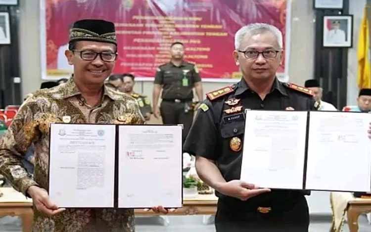 Pemkab Lamandau dan Kejari Lamandau Teken MoU Perkuat Tata Kelola Pemerintahan
