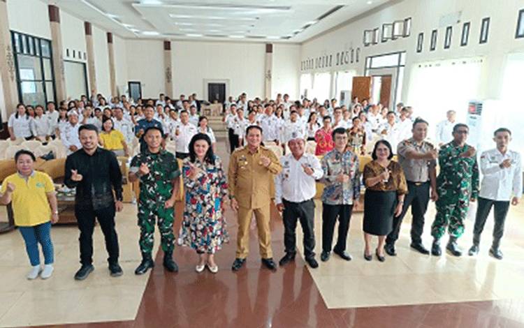 Buka Rakercab APDESI, Bupati Bartim Dorong Kades Perkuat Sinergi dan Ekonomi Desa