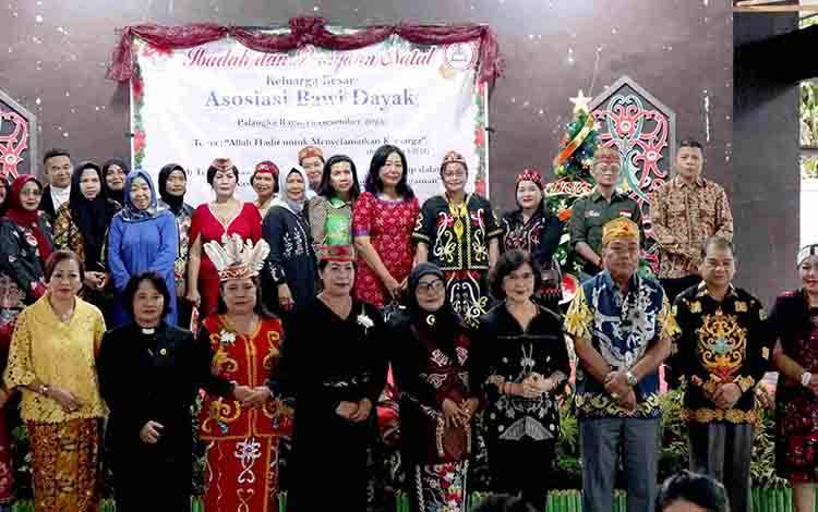 Linae Victoria Aden: Nilai-nilai Perayaan Natal Selaras dengan Filosofi Belom Bahadat