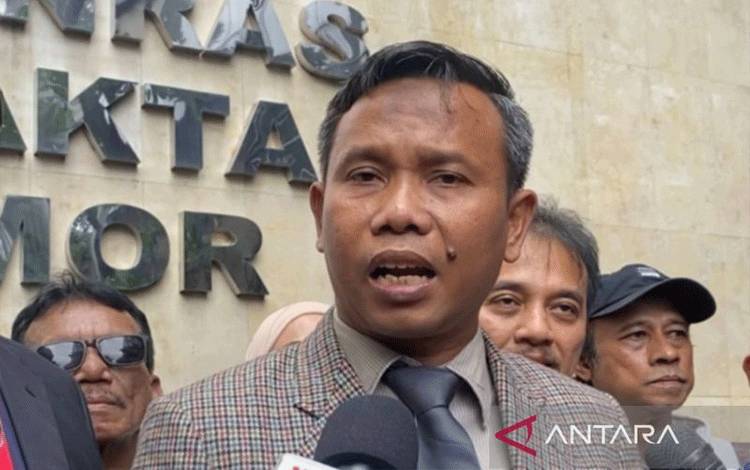 Roy Suryo dkk Minta Ijazah Jokowi di Uji Lab Forensik Independen