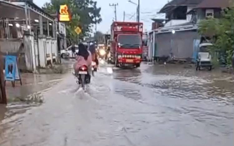 Jemaah Kalteng Mesti Waspada Banjir di Martapura Lama saat Menuju Sekumpul