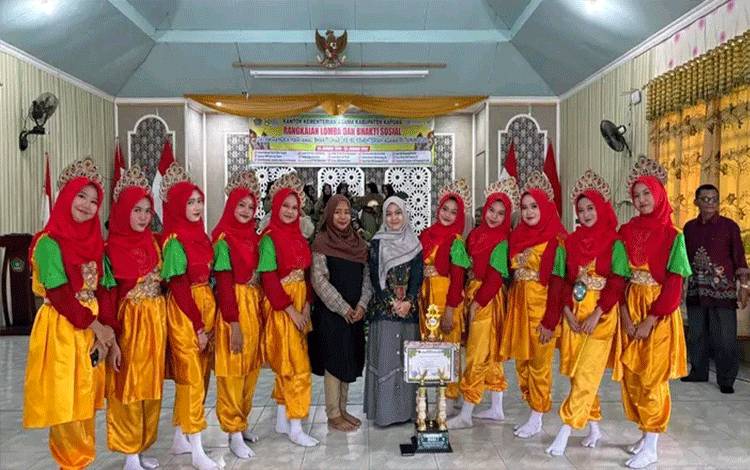 MAN Kapuas Raih Juara 1 Lomba Sanggar Siswa Santri HAB ke-80