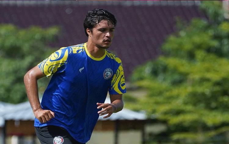 Arema FC Dipastikan Melepas Pemain Muda Brandon Scheunemann