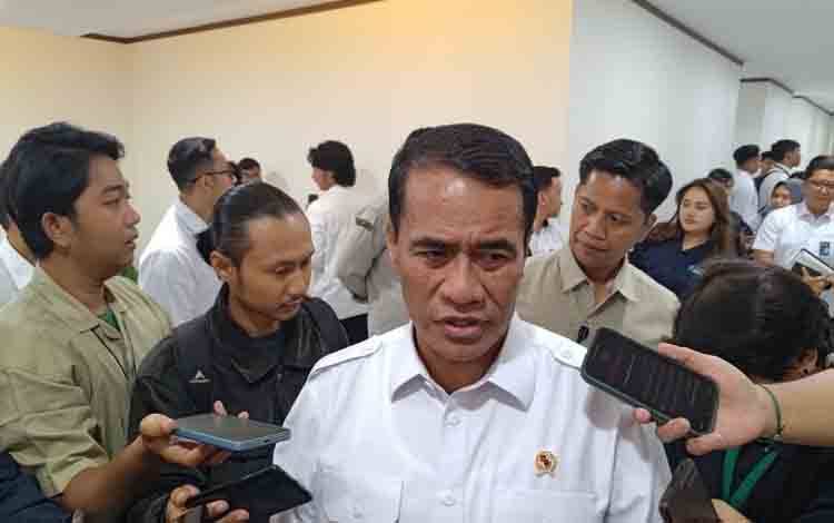 Mentan Sebut Stok Beras 3,39 Juta Ton, Bidik Swasembada Gula 2026