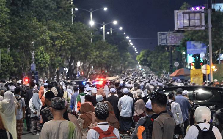 Martapura dalam Pelukan Jutaan Pecinta Guru Sekumpul