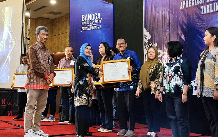 Sukardi: Kesadaran Berbahasa Harus Lintas Sektor