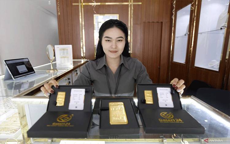 Harga Dua Jenama Emas Naik di Tahun Baru 2026
