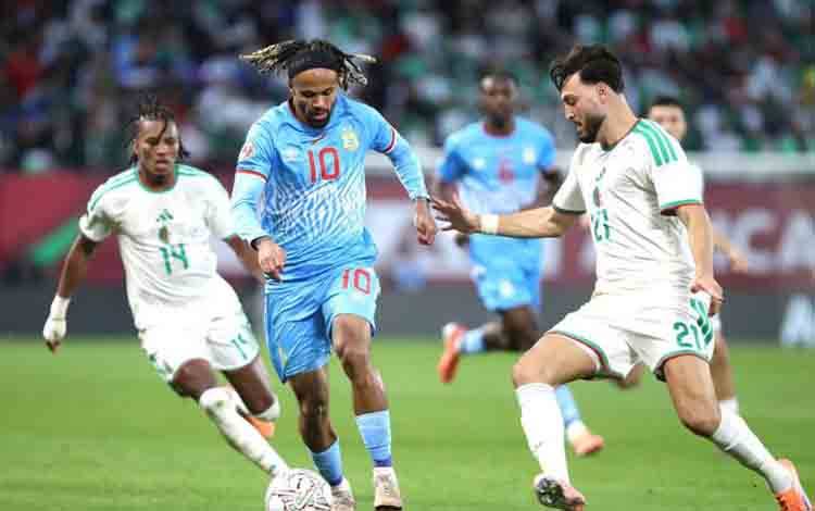 Adil Boulbina Antar Aljazair Melaju ke Perempat Final Piala Afrika