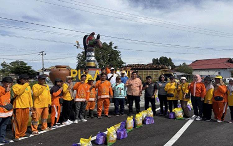 Wabup Pulang Pisau Dukung PWI Konsisten Gelar Jumat Berkah