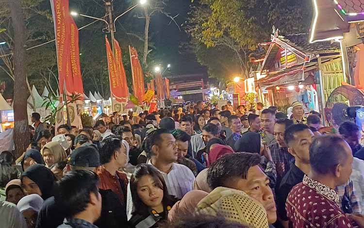 Ribuan Pengunjung Padati Sampit Expo 2026 Tiap Malam
