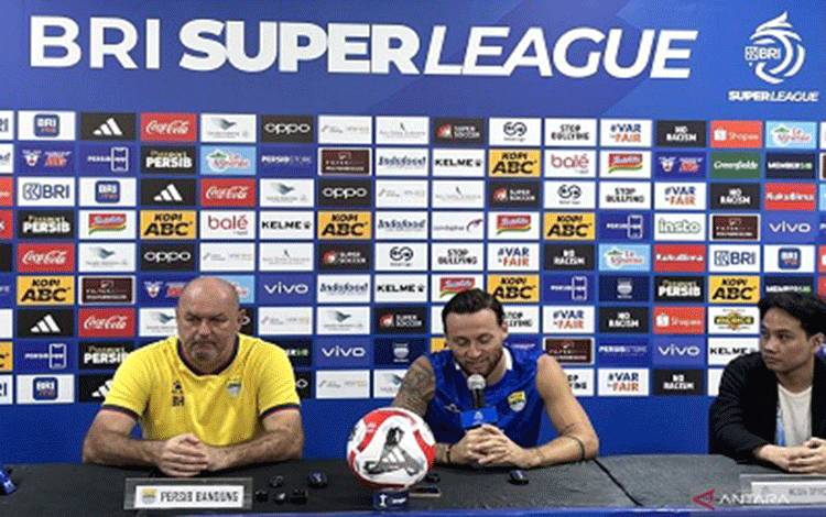 Sore ini, Derbi Indonesia Antara Persib vs Persija Digelar