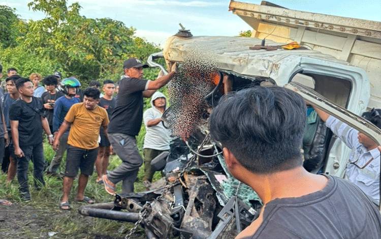 3 Korban Terjepit Akibat Lakalantas Maut di Tanah Laut Kalsel, Seorang Meninggal Dunia