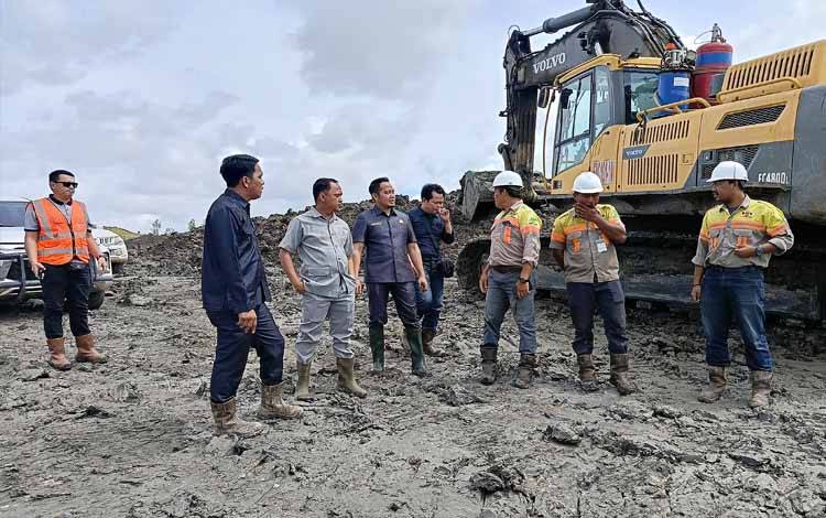 Komisi III DPRD Bartim Cek Laporan Warga Terkait Dugaan Pencemaran Limbah Tambang