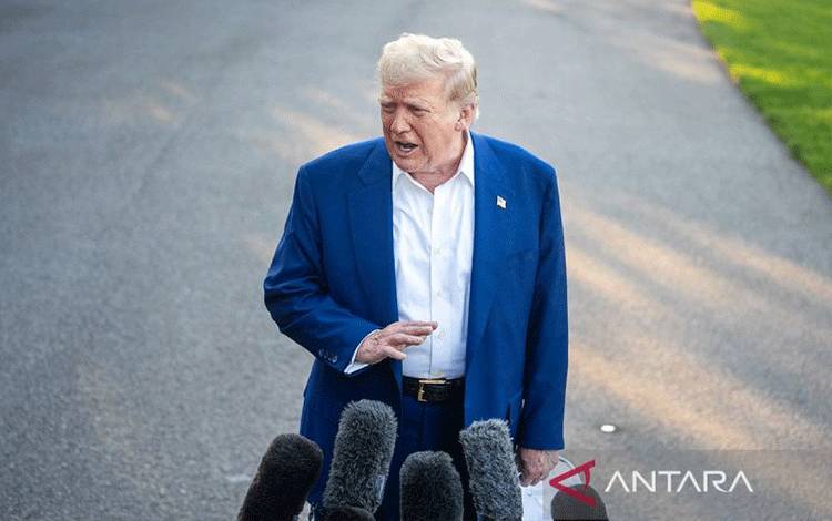 Trump Sebut Lebih Baik AS yang Pungut Tarif Lintas Selat Hormuz