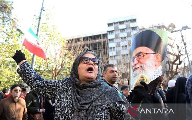 Wilayah Udara Teheran Ditutup Selama Prosesi Pemakaman Ali Khamenei