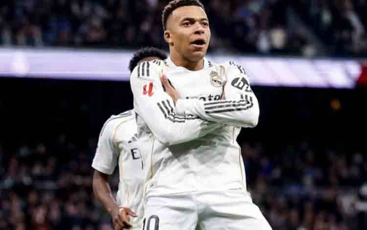 Real Madrid Tundukkan Levante 2-0