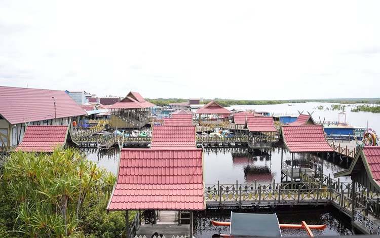 Wisata Air Hitam Kereng Bangkirai Hadirkan Pengalaman Wisata yang Menenangkan dan Edukatif