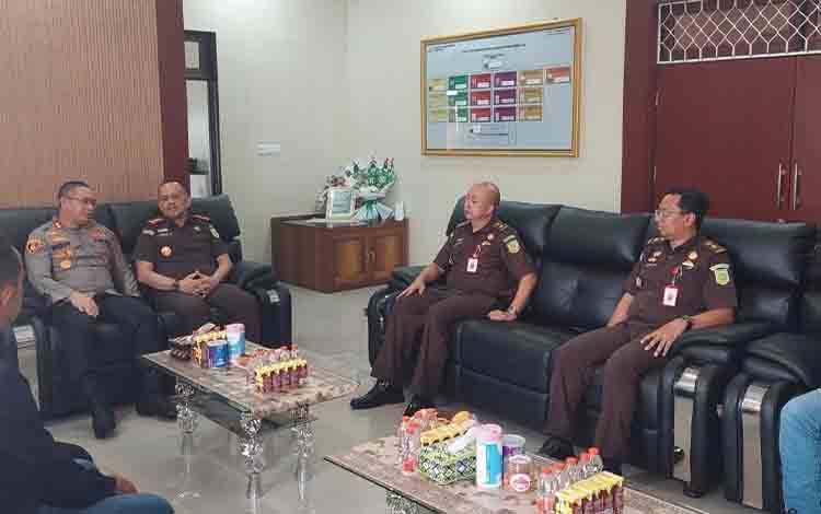 Perkuat Sinergi, Kapolres Sambangi Kejari Seruyan