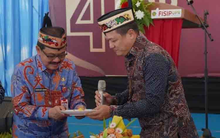 FISIP UPR Rayakan Dies Natalis ke-14, Pemprov Kalteng Tekankan Peran Strategis SDM