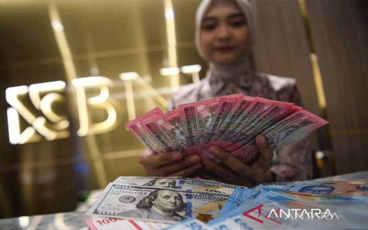Rupiah Diperkirakan Melemah Seiring Antisipasi Rilis Data Ekonomi AS