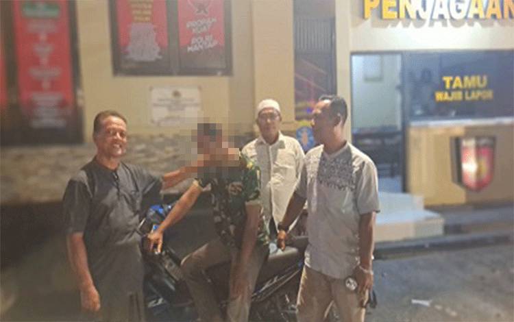 Warga Sampit Tangkap Pencuri Motor usai Amankan Kendaraan Pelaku