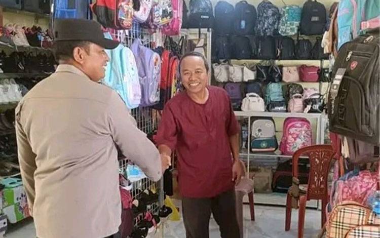 Jelang Ramadan, Polres Lamandau Imbau Pedagang dan Pengunjung Pasar Waspada Terhadap Kriminalitas