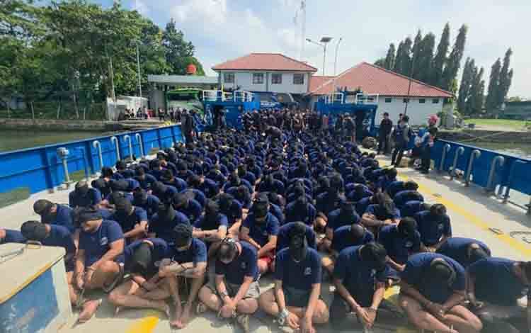 Kementerian Imipas Pindahkan 241 Narapidana ke Nusakambangan