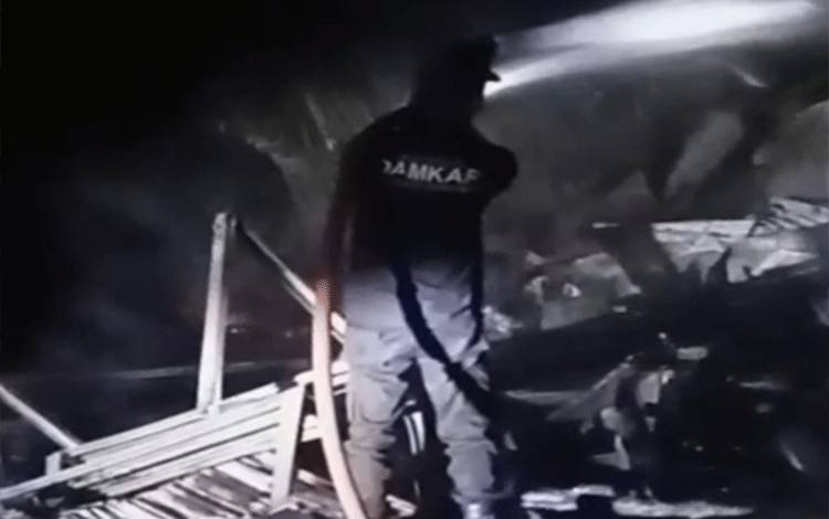 Rumah Warga di Jabiren Raya Ludes Terbakar