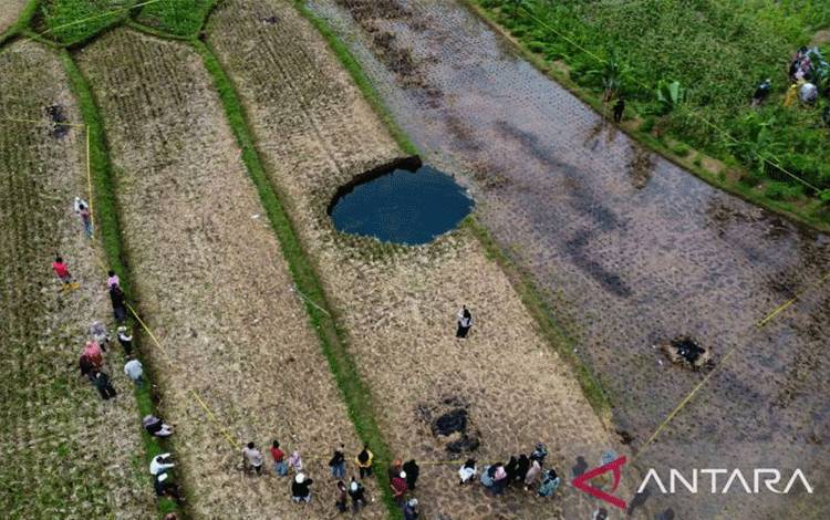Badan Geologi Paparkan Dua Solusi Penanganan Sinkhole Situjuah