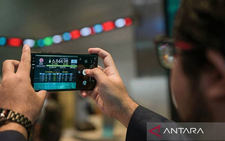 IHSG Ditutup Menguat Ikuti Bursa Saham Kawasan Asia
