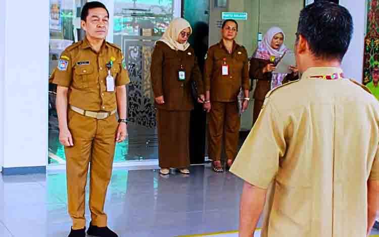 Kepala Dinkes Palangka Raya Ingatkan Disiplin Kerja dan Pelayanan Optimal di Puskesmas Pahandut