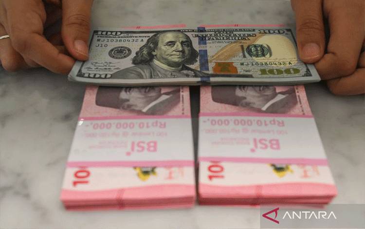 Rupiah Melemah Seiring Eskalasi Ketegangan AS dengan Iran