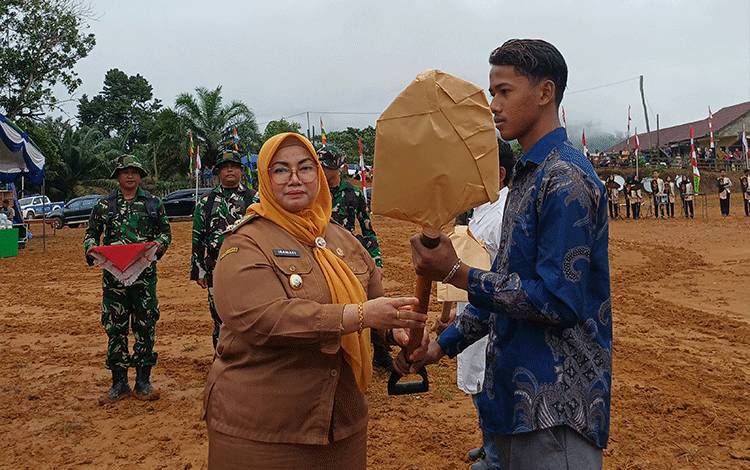 Wabup Kotim: TMMD ke-127 Kodim 105/Sampit Bantu Percepat Pembangunan Desa
