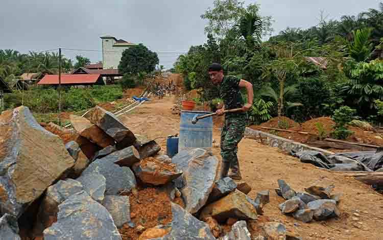DPRD Kotim Apresiasi TMMD ke-127 di Telaga Antang, Dorong Akses Jalan Dimanfaatkan Berkelanjutan