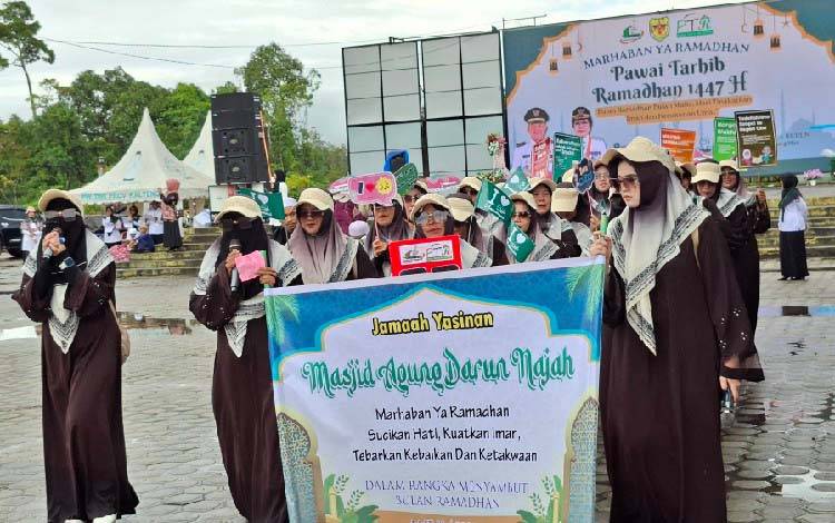 Ribuan Warga di Gunung Mas Ikuti Pawai Tarhib Ramadan 1447 H
