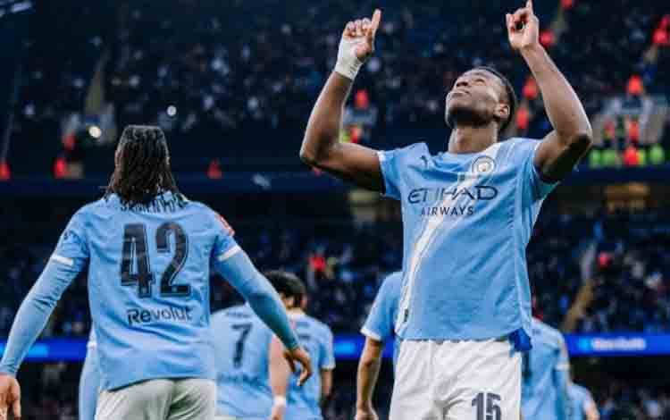 Man City ke Putaran Lima Piala FA Setelah Kalahkan Salford 2-0