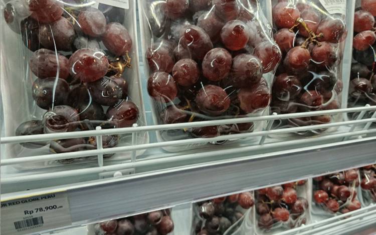 Anggur diduga Berformalin Ditemukan di Palangka Raya