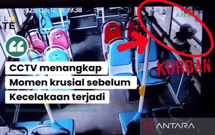 CCTV Perlihatkan Korban Sempoyongan Sebelum Terlindas Transjakarta