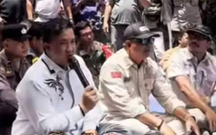 Bupati Lamandau Mediasi Sengketa Lahan PT FLTI, Warga Desa Bayat Tuntut Transparansi dan Plasma