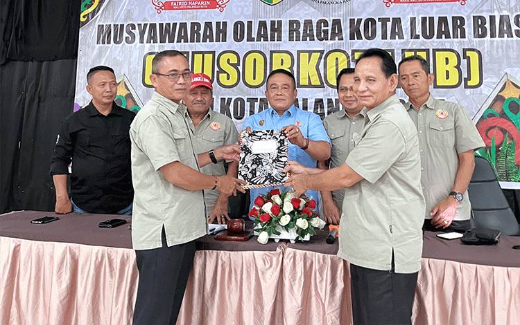 Karuhei TN Asang Terpilih Aklamasi Pimpin KONI Palangka Raya