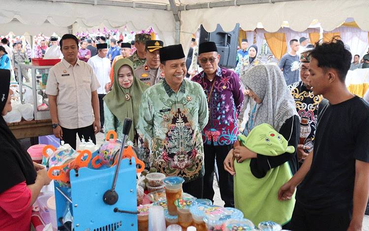Antisipasi Lonjakan Harga, Bupati Seruyan Minta OPD Rutin Pantau Stok Sembako