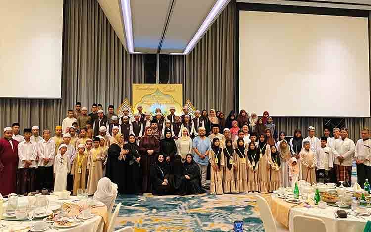 Awali Ramadan dengan Berbagi, Keluarga H Abdul Rasyid AS Santuni 100 Anak Yatim