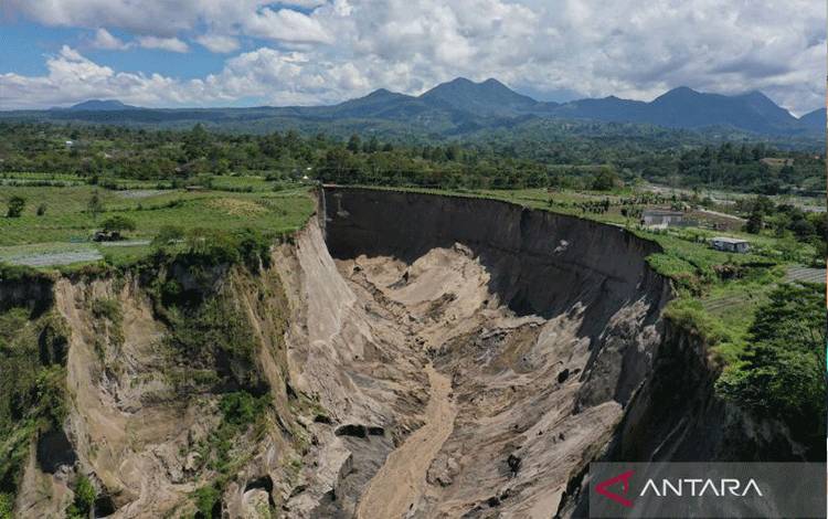 Periset BRIN Ungkap Penyebab Sebenarnya Dari Sinkhole di Aceh Tengah