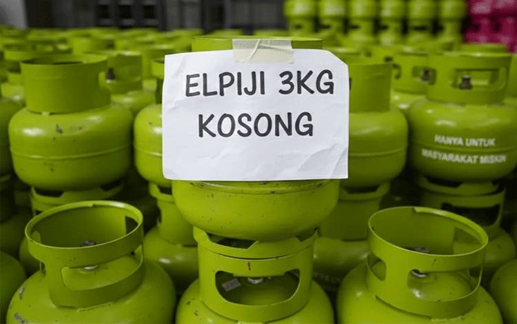 Bukannya "War" Takjil, Warga Kotim malah "War" LPG saat Ramadan 2026