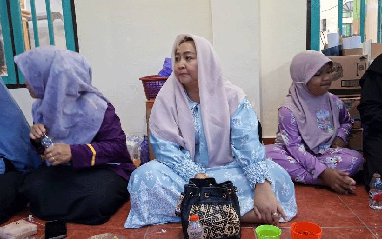 Anggota DPRD Gunung Mas Hadiri Buka Bersama Salimah