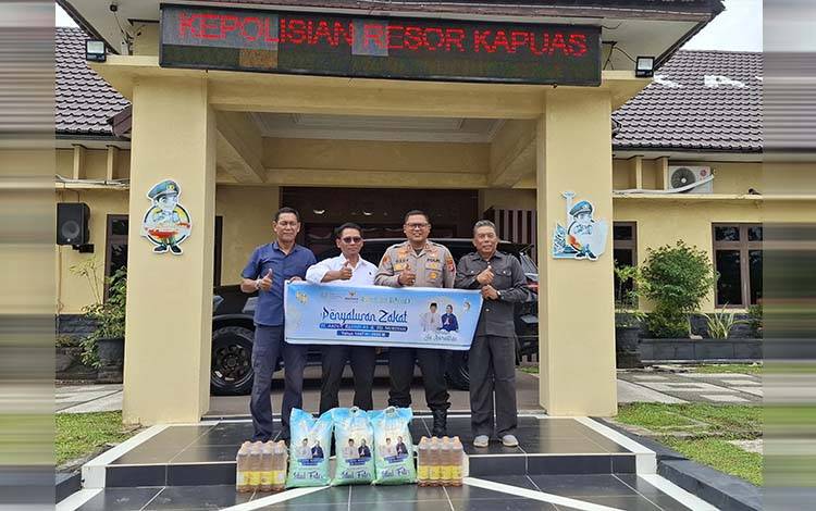 Instansi di Kapuas Tak Luput dari Penyaluran Zakat H Abdul Rasyid AS-Hj Nuriyah