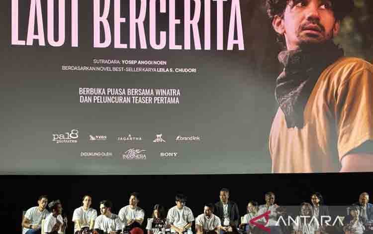 Reza Akui Berpegang pada Novel dan Skenario dalam "Laut Bercerita"